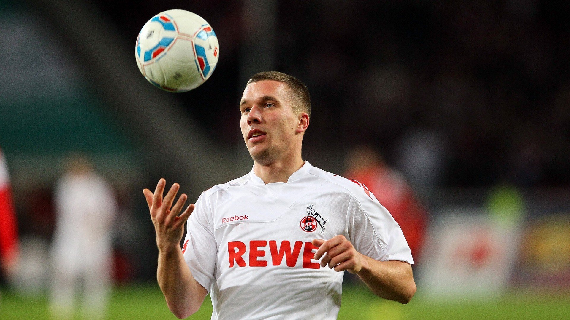 体育新闻中心发布体育短视频传播策略优化方案，如何创意体育类短视频